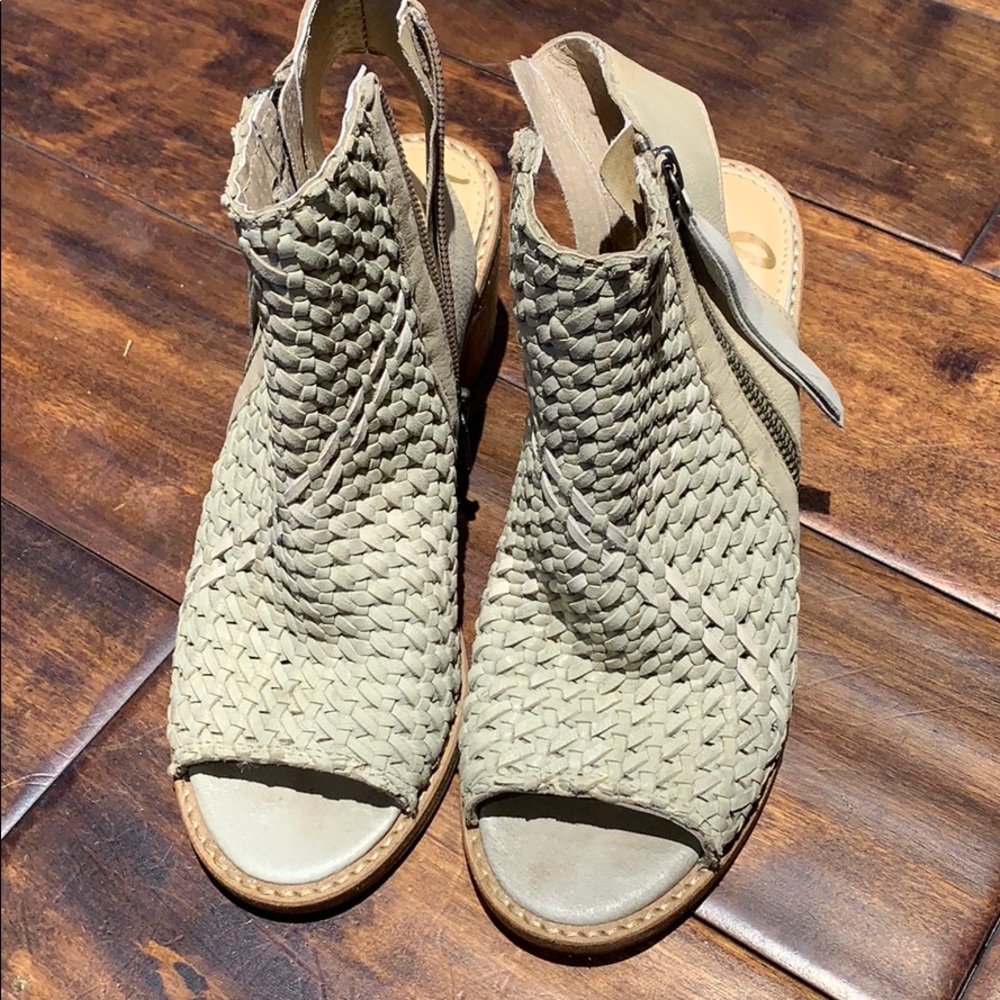 Sam Edelman Healed Sandals